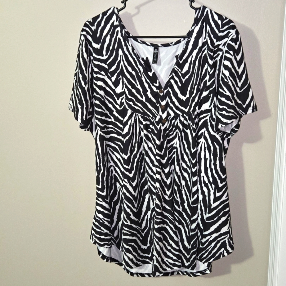 Allegrace size 1X top